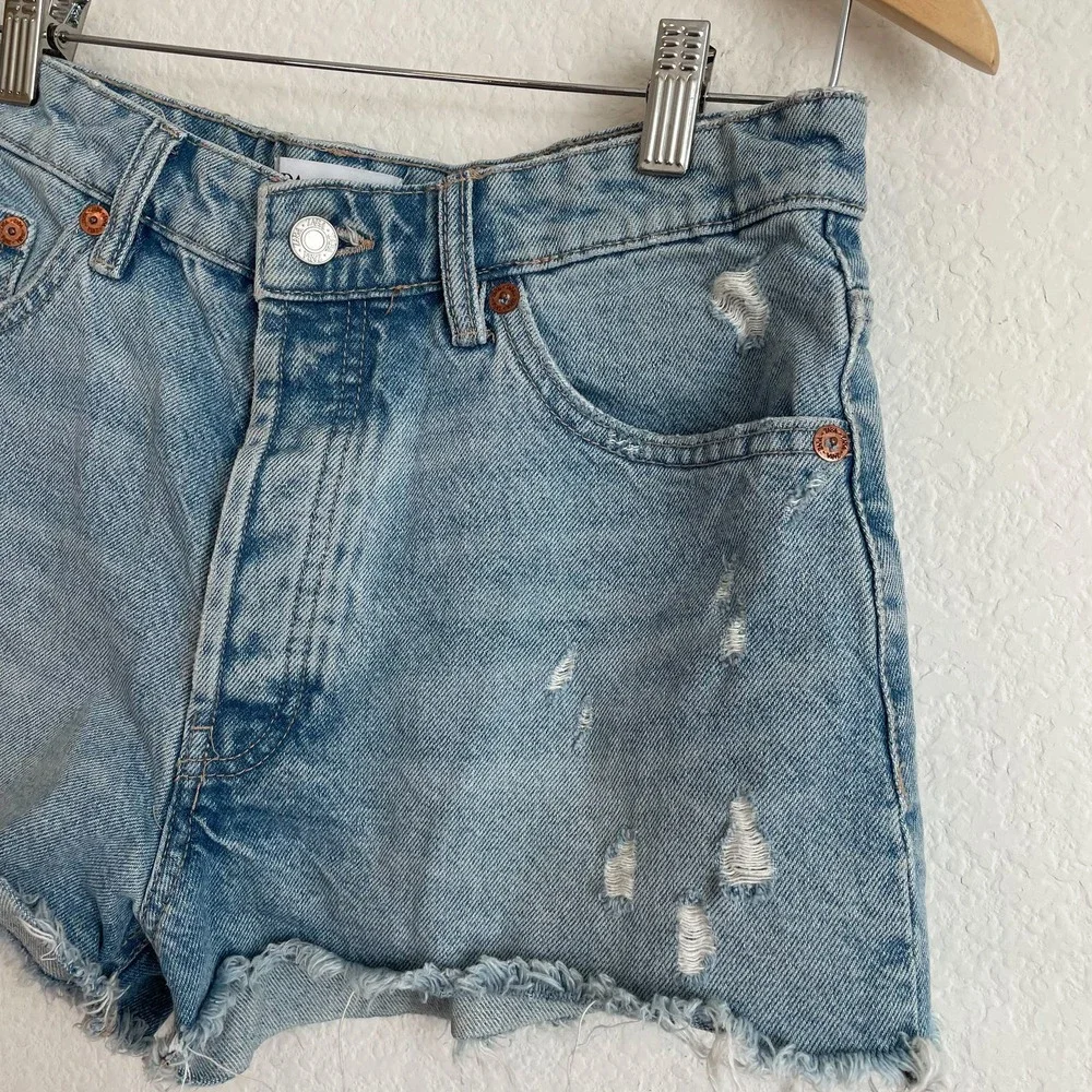 ZARA‎ Distressed Denim Cut Off High Rise Shorts